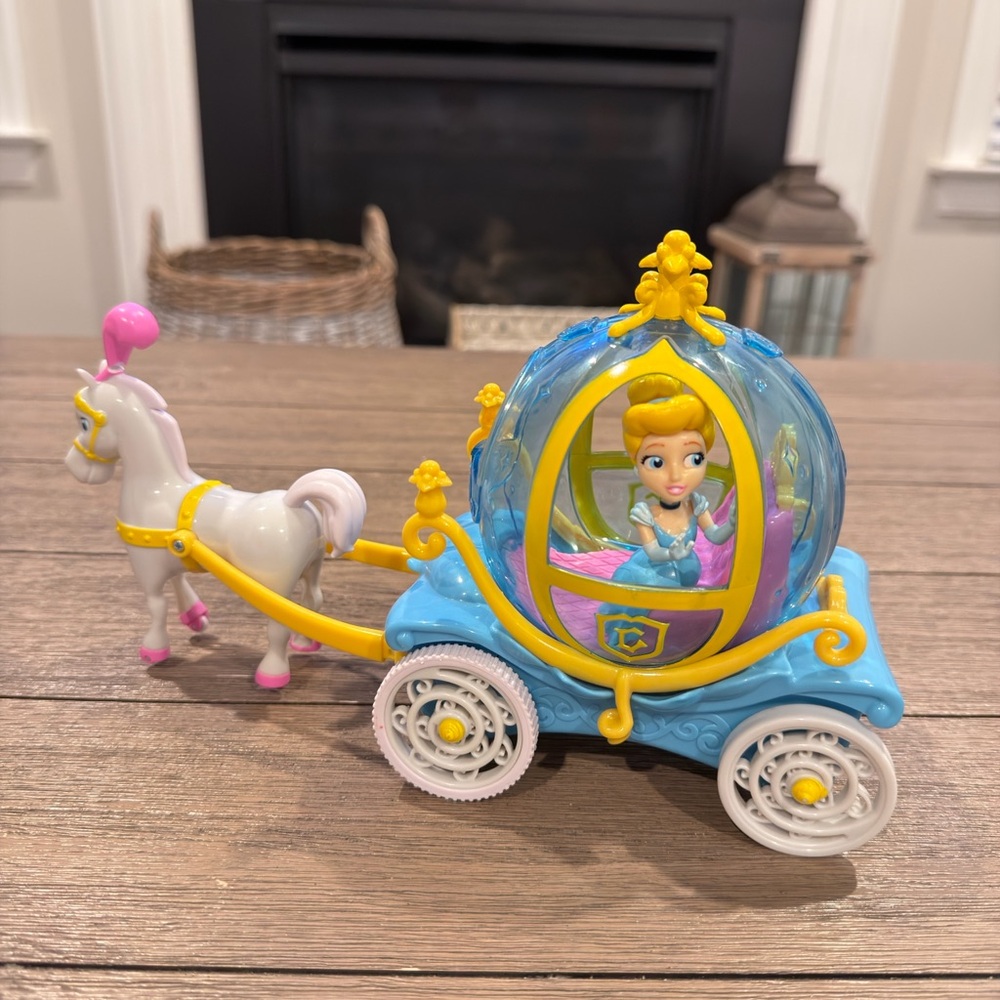 Cinderella's Magical Blue Carriage Toy